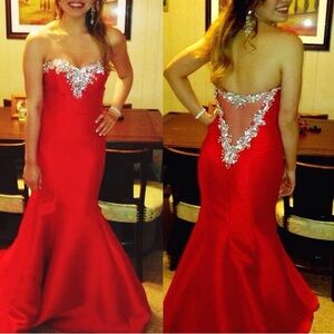 Gorgeous red prom dress circa 2015